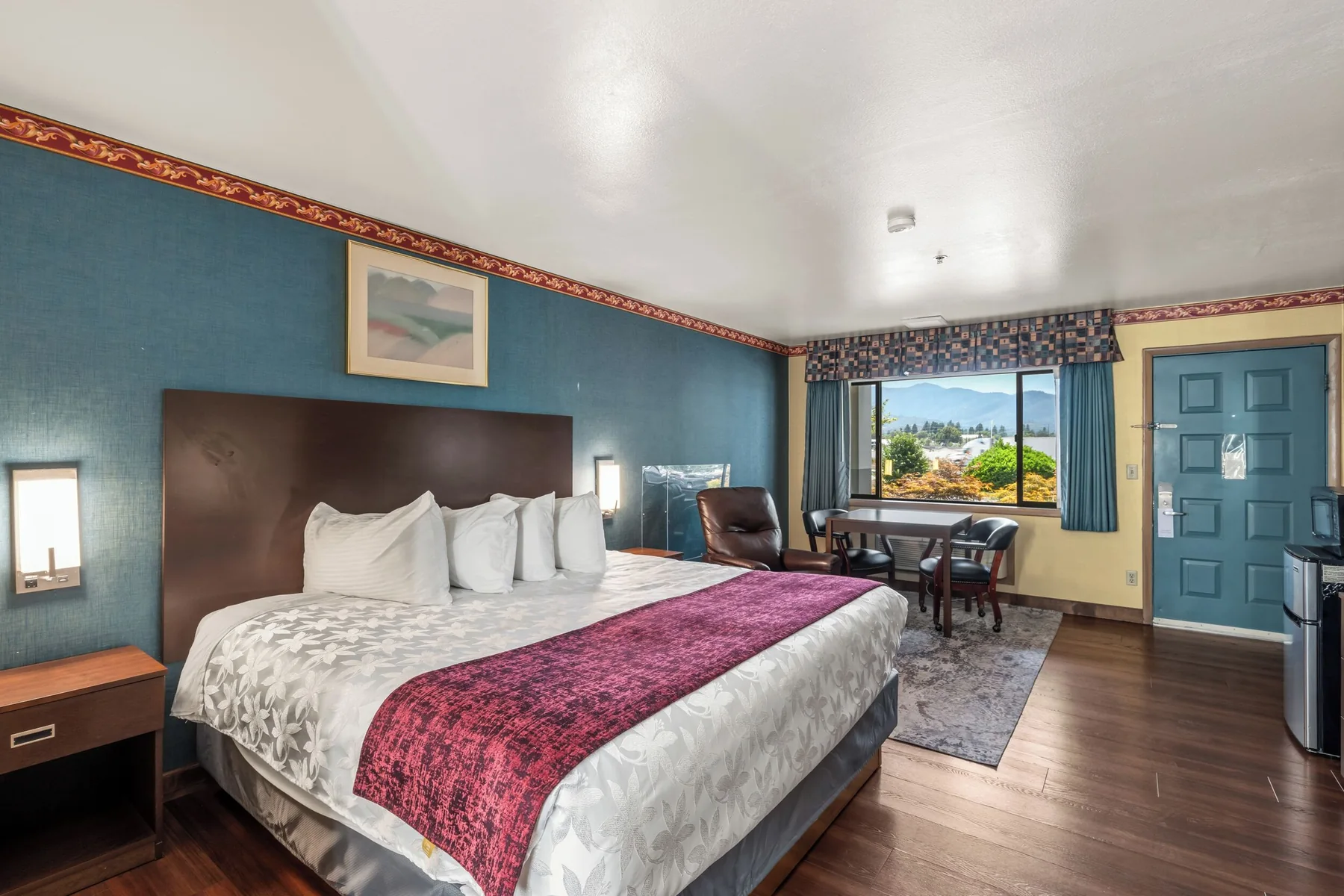 One King Bed at Americas Best Value Inn Phoenix Medford